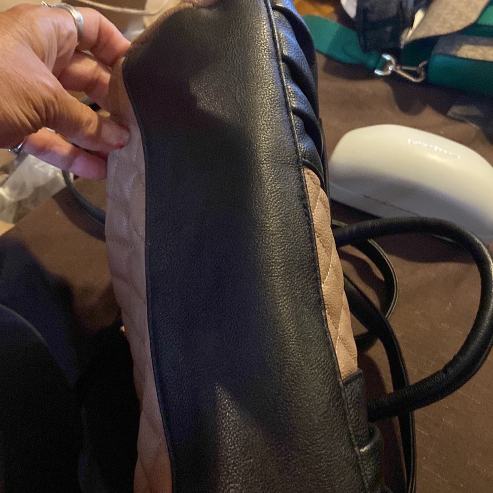 Betsy Johnson bag - Picture 4 of 4